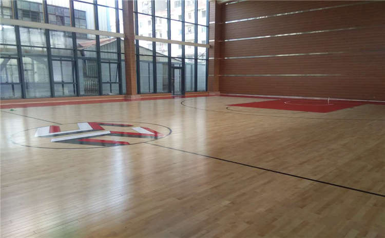 學(xué)校NBA籃球場(chǎng)木地板怎么翻新